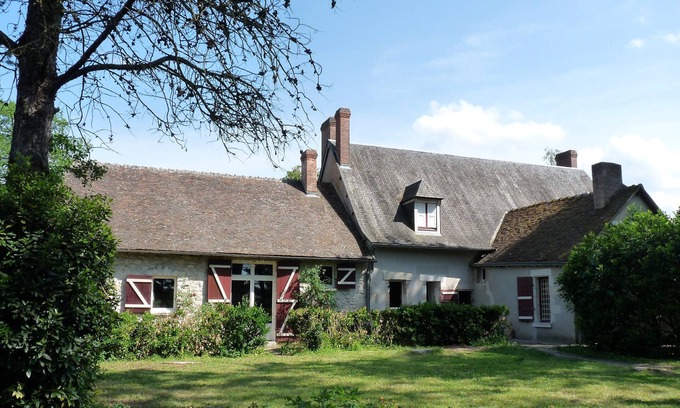 Mesland House | Charming 18th century house in the heart of the Loire castles.