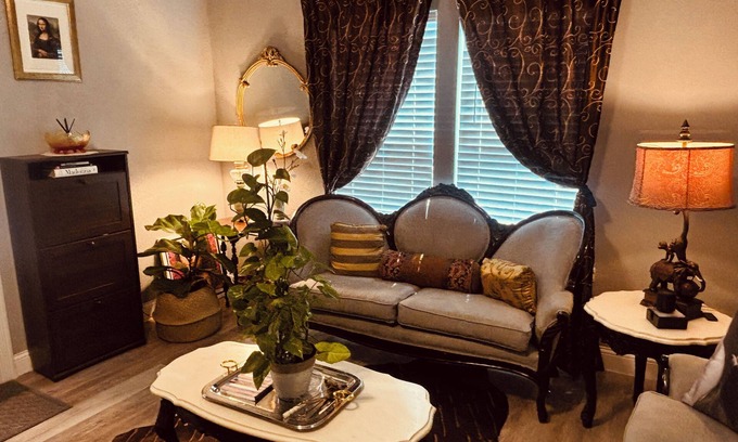 Mineral Wells House | Charming 1900 Victorian home in the country