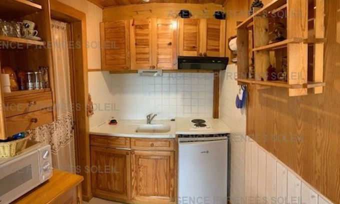 Les Angles Apartment | Charming 1BR Apartment, Sleeps 4, Near Center and Lifts Les Angles