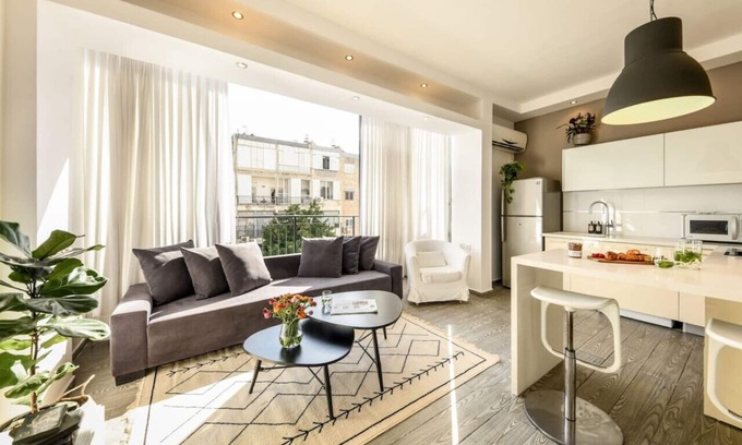 Old North Apartment | Charming 1BR Apt w Sliding Window by Sea N' Rent