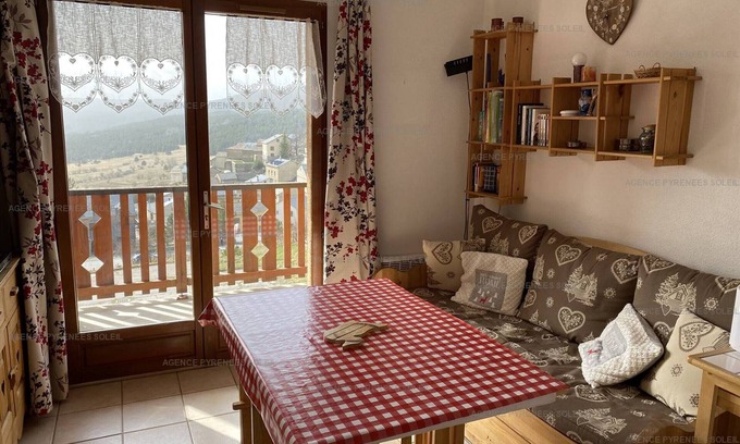 Les Angles Apartment | Charming 1BR with balcony, parking 50m from shops