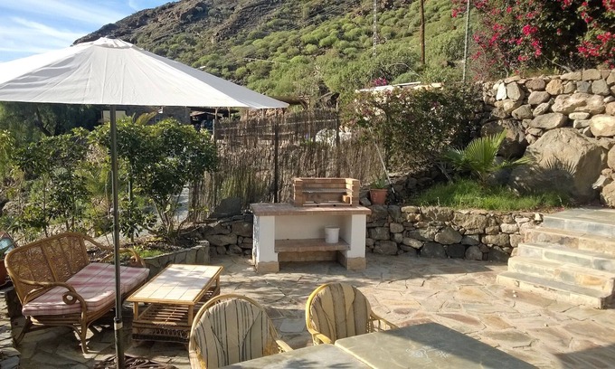 Mogan Apartment | Charming 2-Bed Apartment in Mogan