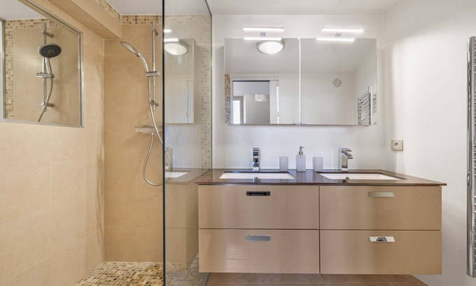 Mougins Apartment | Charming 2-Bed Appartment in the heart of Mougins with AC, near Cannes