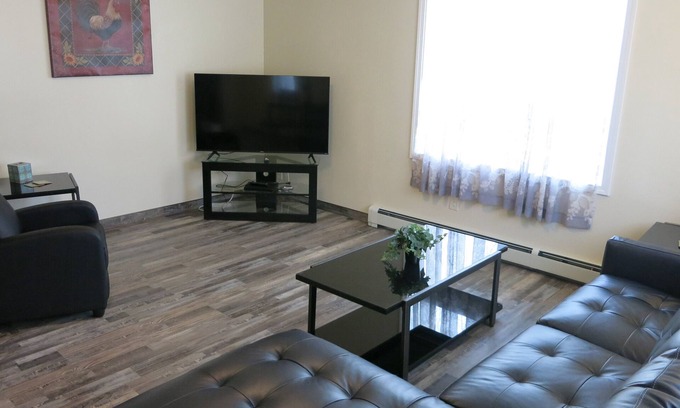 Moose Creek Apartment | Charming 2-bedroom apartment with WiFi in Moose Creek -.5 mile from of EAFB-H #3