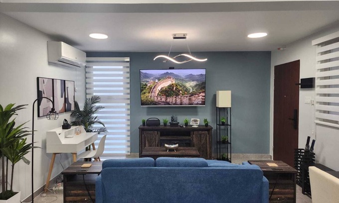 Beverly Hills Apartment | Charming 2-bedroom apartment in the heart of Kingston