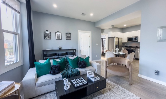 Harrison Apartment | Charming 2-bedroom apartment with AC, WiFi in fabulous Harrison