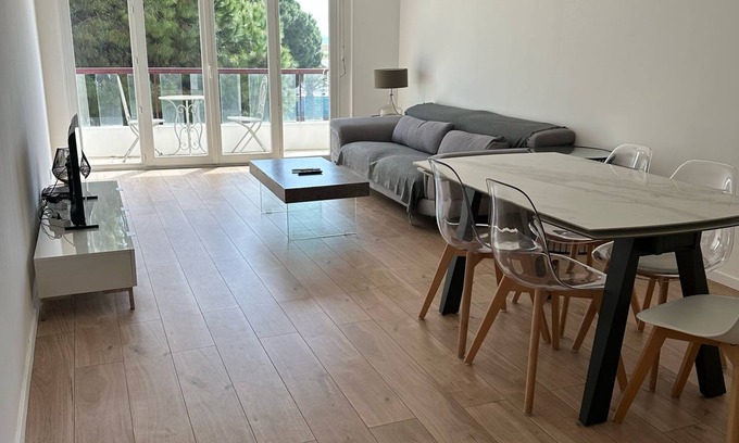 L'Arenas Apartment | Charming 2-bedroom apartment, promenade Des Anglais