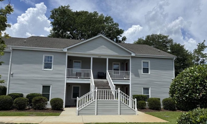 Wilmington Condo | Charming 2-bedroom condo in tranquil Wilmington for 30+ day stays