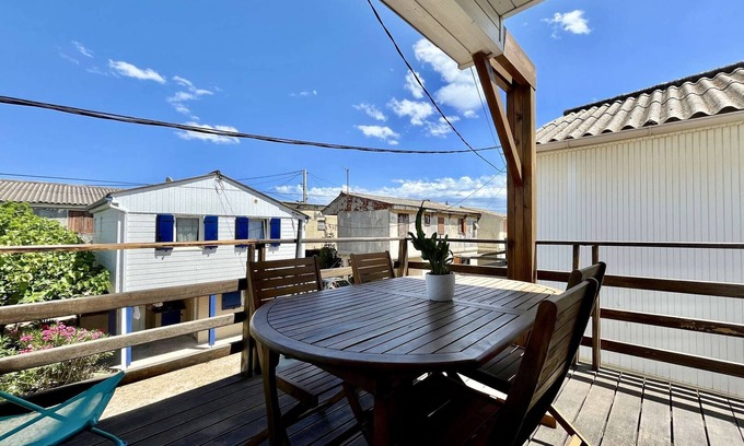 Gruissan Plage Ski Chalet | Charming 2-bedroom chalet near the beach in Gruissan
