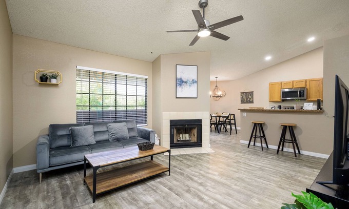 Mesa Condo | Charming 2-bedroom condo with WiFi and AC in marvelous Mesa