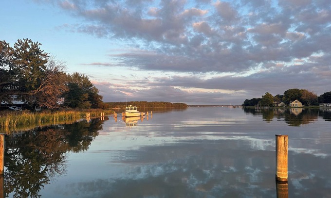 Bozman Cottage | Charming 2-bedroom cottage, waterfront, WiFi