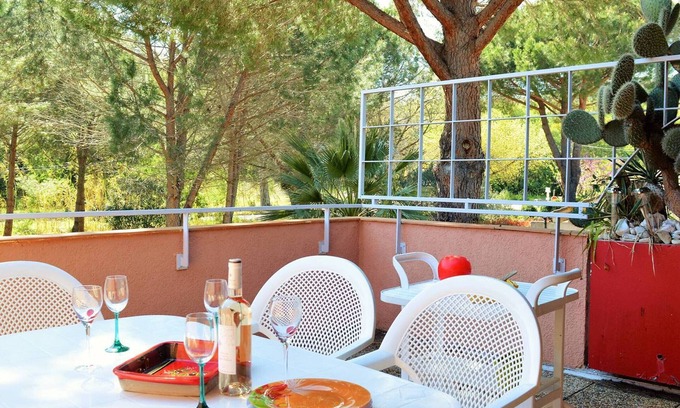 Cavaliere Apartment | Charming 2-Bedroom Apartment with Pool and Terrace in Le Lavandou for 6