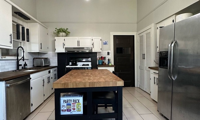 Downtown House | Charming 2-bedroom house in enjoyable Lafayette walking distance from Downtown.