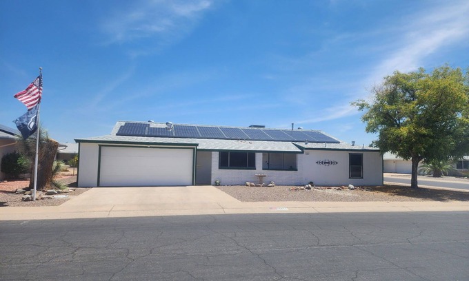 Sun City House | Charming 2-bedroom House with WiFi and AZ Room in Fabulous Sun City