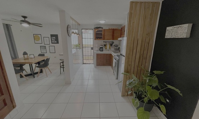 Colonia Andres House | Charming 2-bedroom house with WiFi, AC in lovely Cozumel