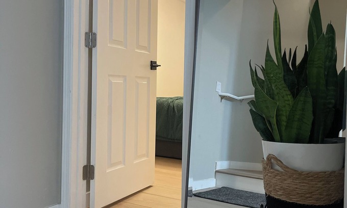 Kent House | Charming 2-bedroom house with AC and WiFi in enchanting Kent.