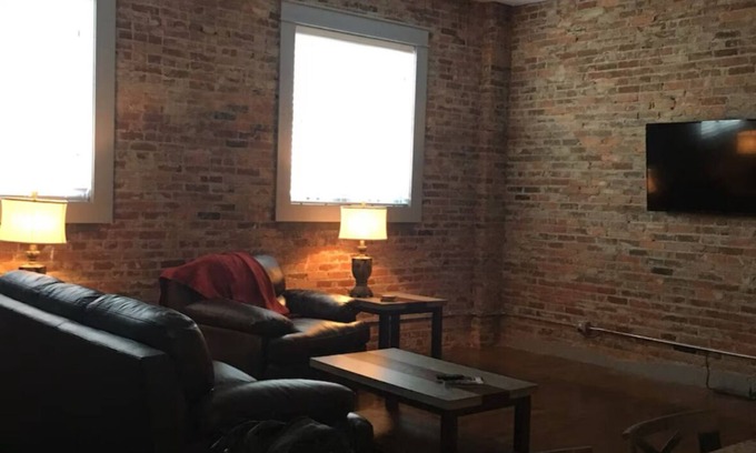 Calhoun Apartment | Charming 2-bedroom loft apartment with AC, WiFi in fabulous Downtown Calhoun