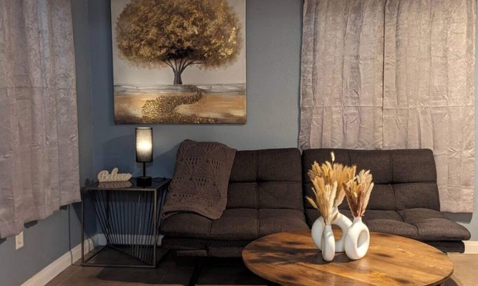 Oildale Apartment | Charming 2-bedroom apartment in wonderful Bakersfield