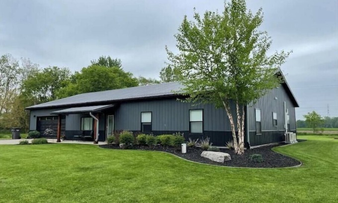 Burnips House | Charming 2 Bedroom Home with Hot Tub and Fire Pit