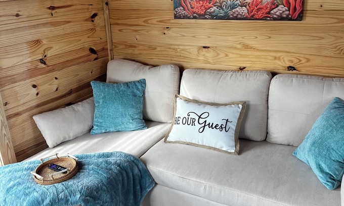 Steinhatchee House | Charming 2-bedroom PET FRIENDLY cabin in Steinhatchee