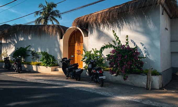 Penida Island Villa | Charming 2-Bedroom Villa: Ocean views, private baths, kitchen and beach access