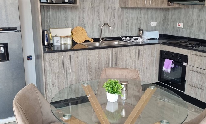 Lusaka Apartment | Charming 2Beds-3Baths Apt Wifi and backup solar in Ibex Hill Kingsland Lusaka 4