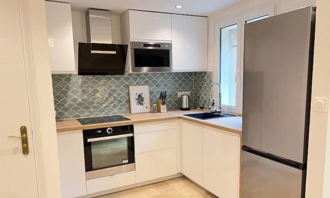 Arcueil House | Charming 2BR newly renovated with unbeatable location