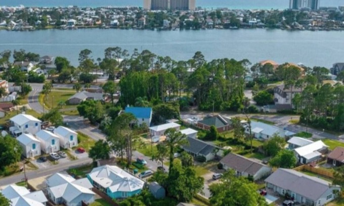 Upper Grand Lagoon House | Charming 2BR/2BA Panama City Beach vacation home near white-sand beaches, Ripley’s, Frank Brown Park, and top restaurants. Enjoy comfort, convenience, and easy access to family fun, shopping, and coastal adventures in the heart of PCB.
