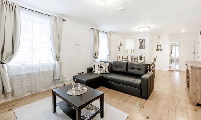 Bayswater Apartment | CHARMING 3 BED APARTMENT BY HYDE PARK