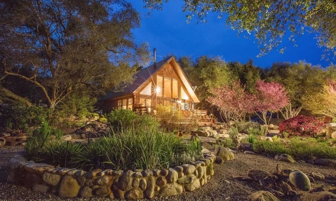 Three Rivers Cabin | Charming 3-bed cabin in amazing Three Rivers with AC, Wi-Fi