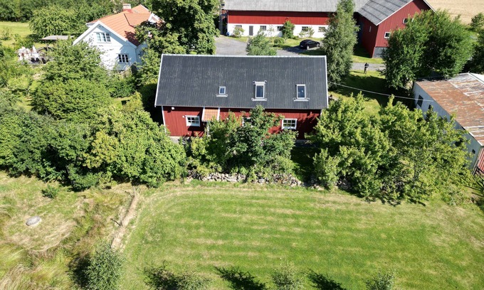 Varberg Municipality House | Charming 3-bedroom Barn Conversion on a Picturesque Farm Outside Varberg