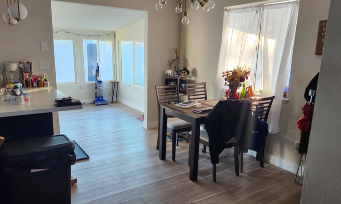 Foothills House | Charming 3-bedroom house with fitness room, AC in welcoming Henderson