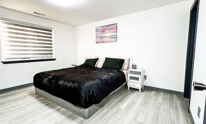 Orchards House | Charming 3- bedroom house with WiFi and AC in delightful Vancouver