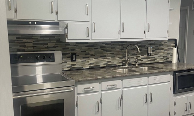 Danville House | Charming 3-bedroom house in brilliant Danville with WiFi, AC