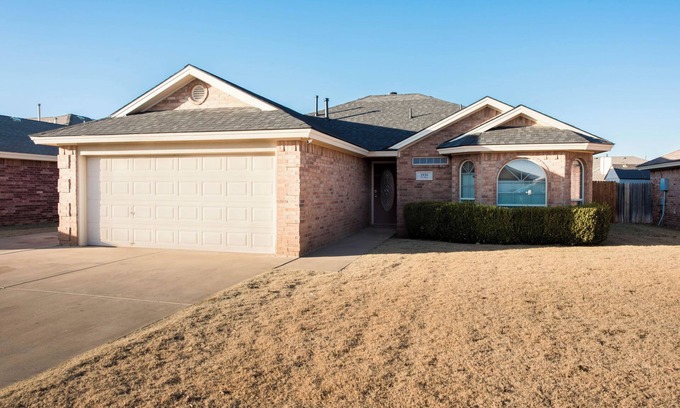 Lubbock House | Charming 3-bedroom house with AC and WiFi in Lubbock