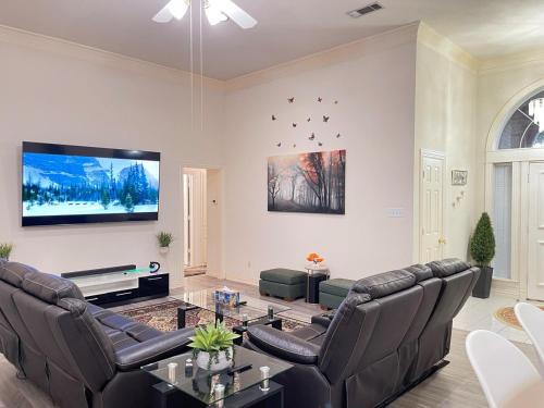 Bedford House | Charming 3-bedroom house near AT&T Stadium, Six Flag, DFW Airport