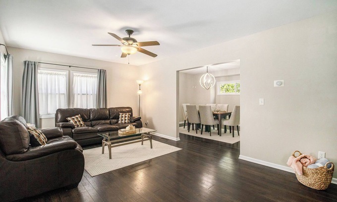 Ottawa House | Charming 3-bedroom house close to Promedica and UToledo