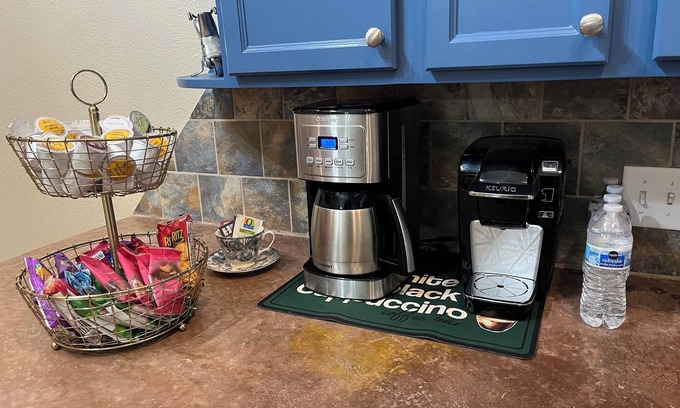 Lubbock House | Charming 3bedroom townhome with WiFi In Midway Park. Close to Texas Tech and LCU