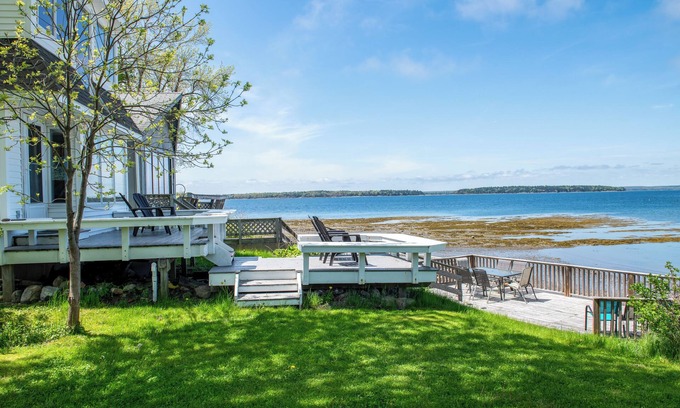 Mid-Coast and Islands Cottage | Charming 3BR, 1.5BA beachfront cottage with multi-level decks