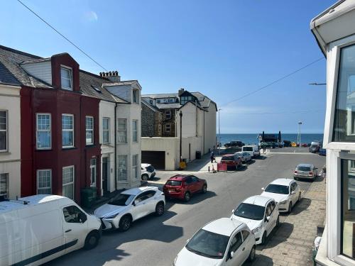 Aberystwyth Apartment | Charming 4 Bed Coastal Apartment, Flat 2