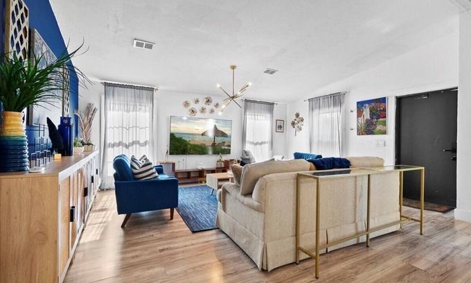 Palm Beach - West Palm Beach House | Charming 4-Bedroom Oasis in WPB