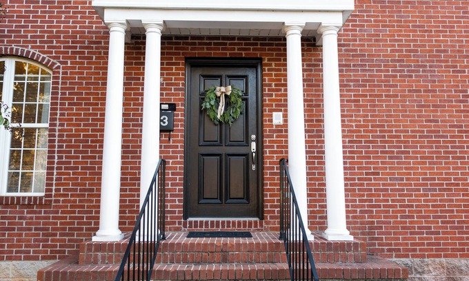 Florence Condo | Charming 4-bedroom condo with WiFi and AC in marvelous Florence
