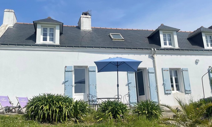 Sauzon House | Charming 4-bedroom house on the heights of Sauzon, private parking