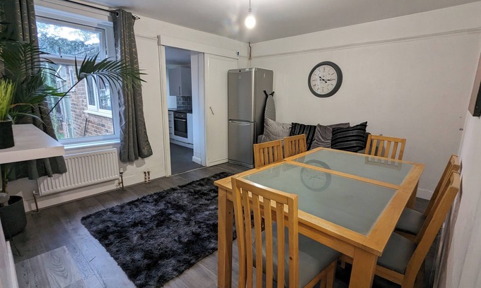 Dover House | Charming 4-Bedroom House in Dover