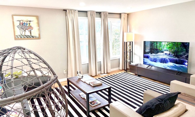 Auburn House | Charming 4-bedroom house near Muckleshoot in Auburn