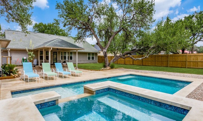 Johnson City House | Charming 4BDRM Home/Pool & Hot Tub/Near Wineries!