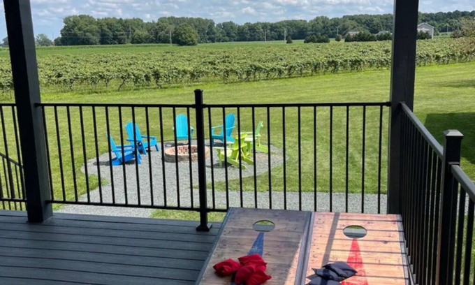 Baroda House | Charming 5-bedroom house in Baroda located on vineyard trail.