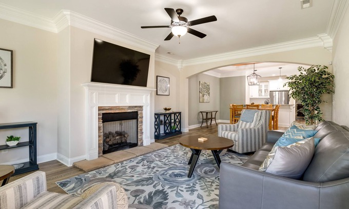 Owens Cross Roads House | Charming Alabama Retreat w/Private Patio!