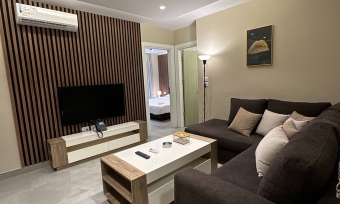 Al Swaifyeh Apartment | Charming Amman Apartment with Terrace and Garde
