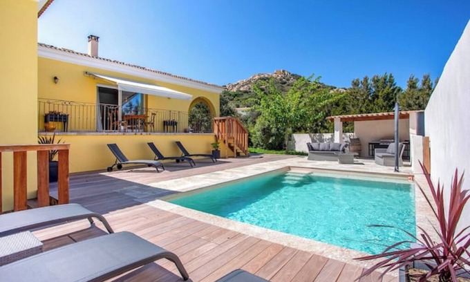 Calvi Villa | Charming and quiet Villa Amarena